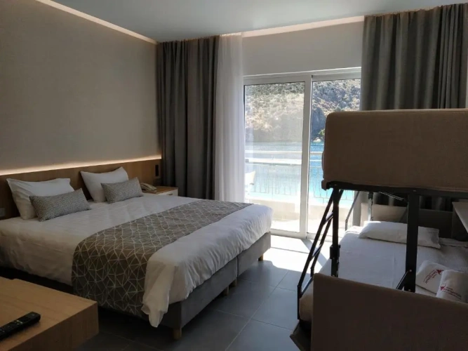 Standard Quadruple room