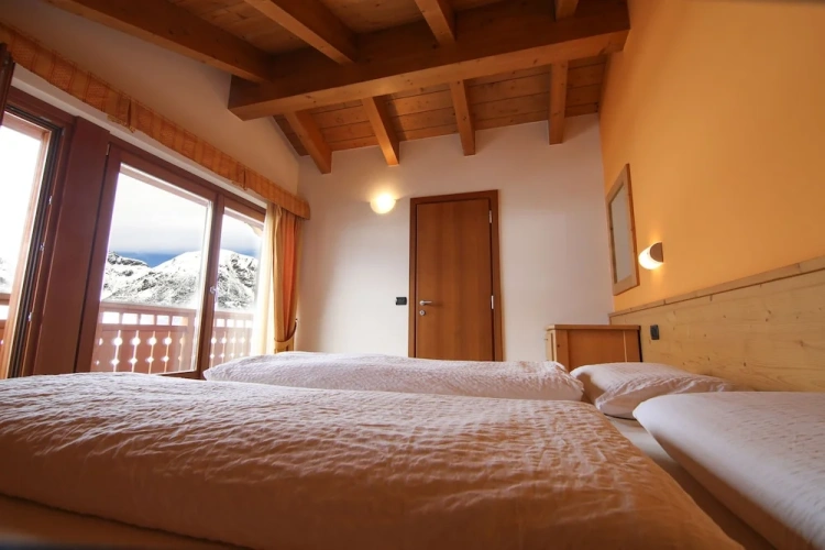 3 Bedrooms Standard Duplex room with balcony