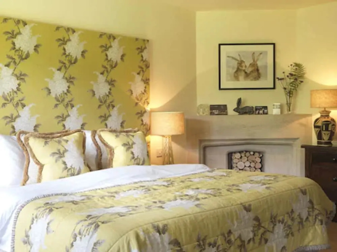Hare And Hounds Hotel
