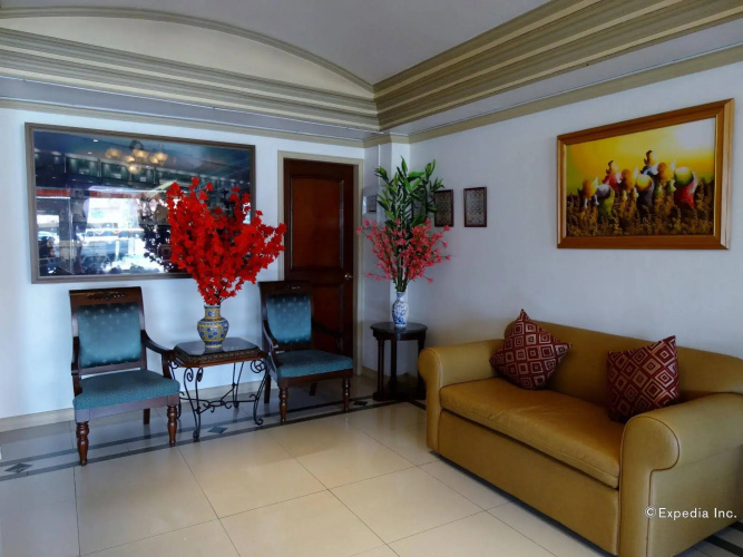 Orange Grove Hotel