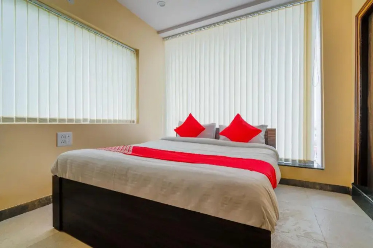 Alekhya Residency by OYO Rooms