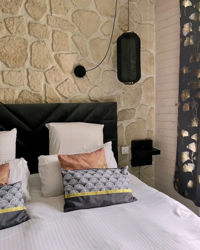Standard Double room with city view