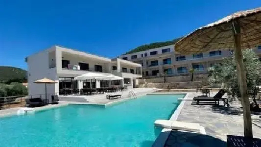 Amazing Rachoni Hotel