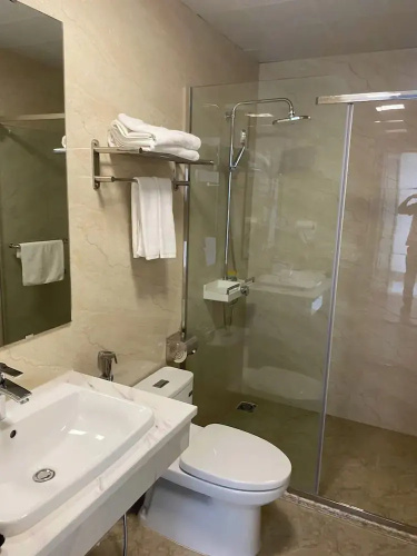 Properiti Boutique Hotel & Restaurent