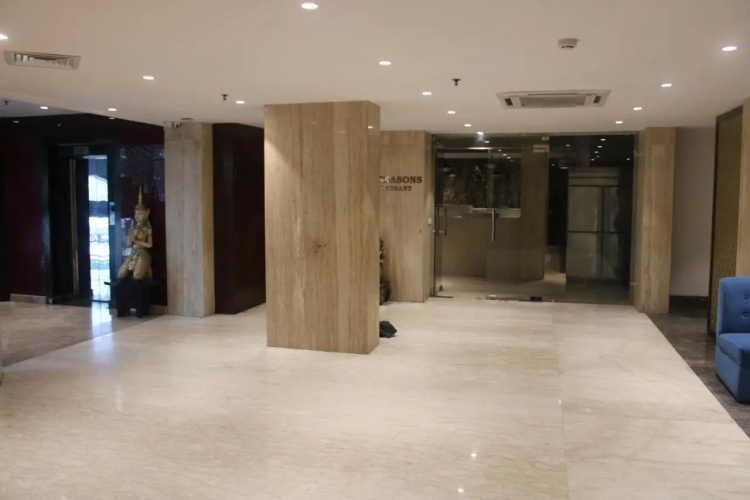 FabHotel Prime Bellmont