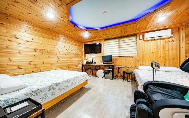 Guest rooms