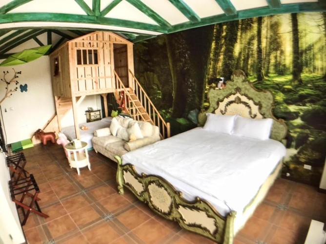 Standard Triple room with balcony and with view
