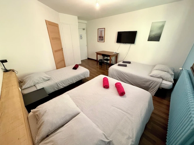 Standard Triple room