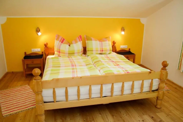 3 Bedrooms Apartment