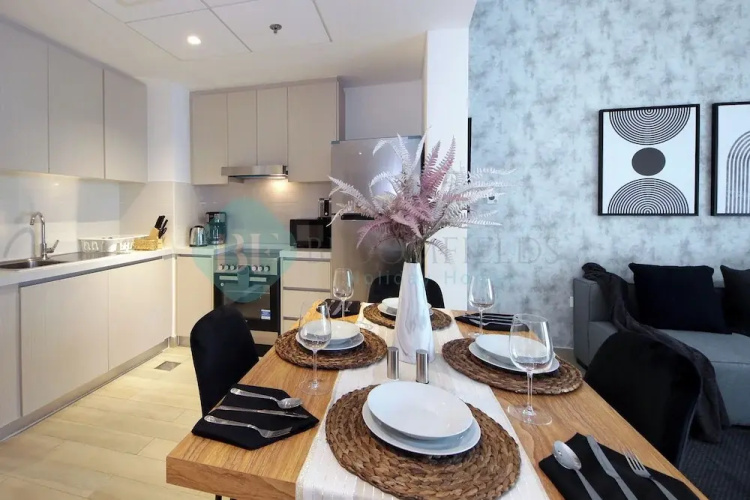 Bloomfields 1BR Canal View in Water Edge