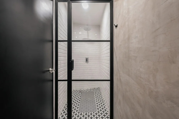 The Diamond Loft Modern Luxury With a Fully Equipped Kitchen