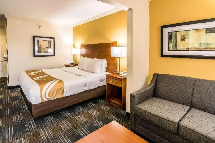 Standard Quadruple room