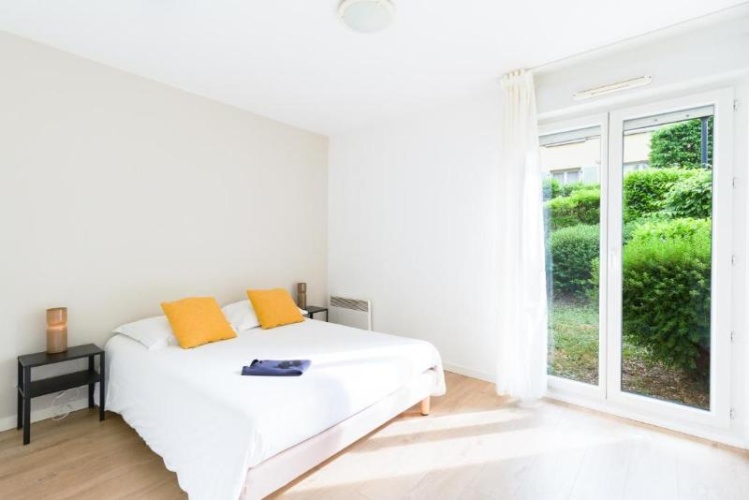 1 Bedroom Quadruple Apartment