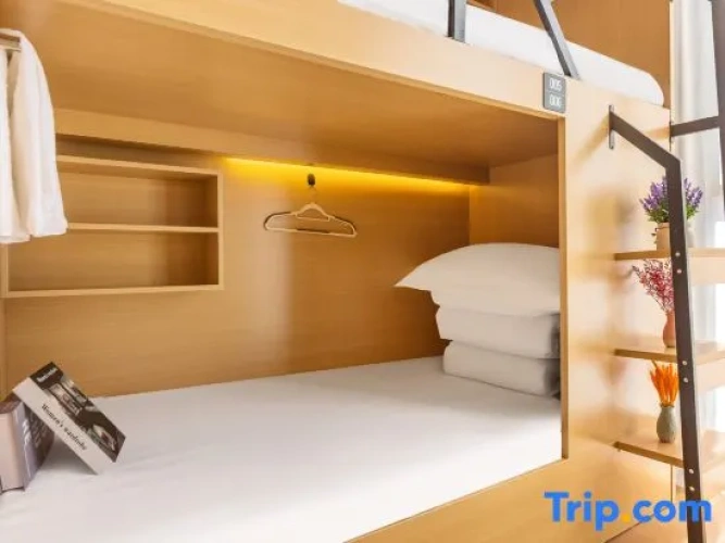 Bed in Dorm (female dorm)