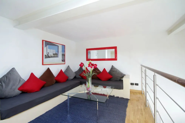 Maecenas Loft