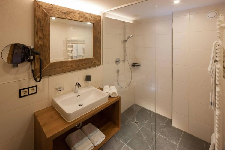 Alpine Lifestyle Berghotel Madlener