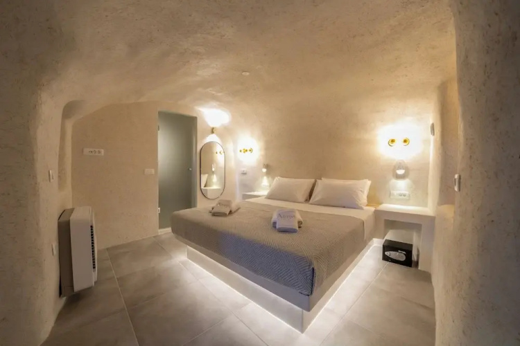 Alaya Suites