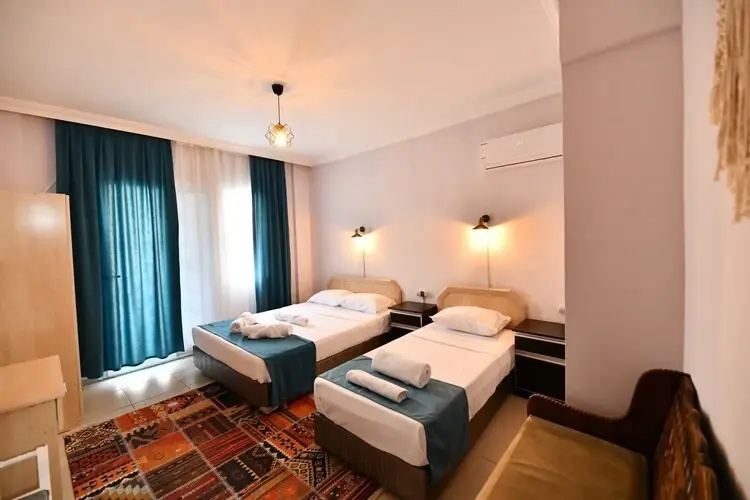 Ocean Life Hotel