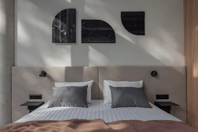 Lajos Hotel