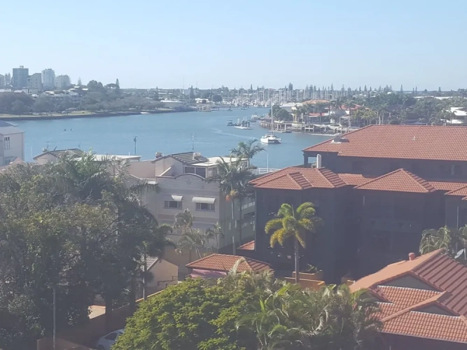 1 Bedroom Apartment with balcony