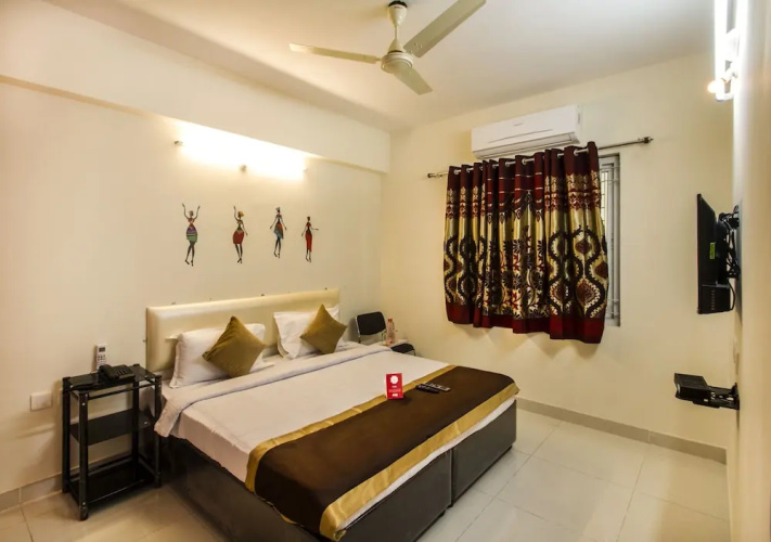 OYO 8587 Dwell Suites