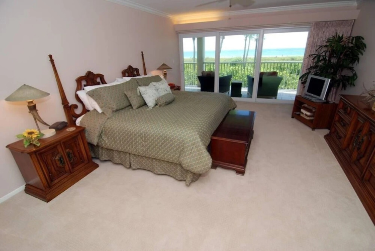 Beachcomber A101 - Gulf Views & Direct Beach Access! 3 Bedroom Condo