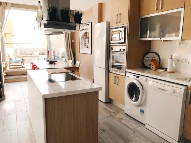 2 Bedrooms Apartment