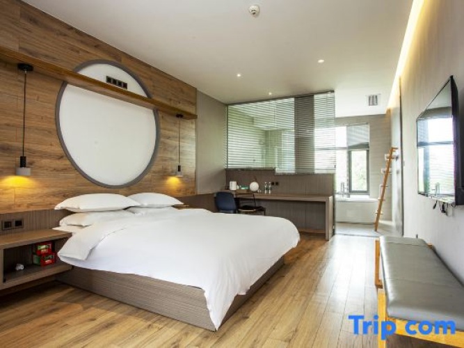 Standard Double room with garden view