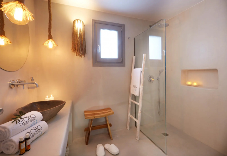 2 Bedroom Eolia Kamari Villa 100m2 with Private Heated Pool
