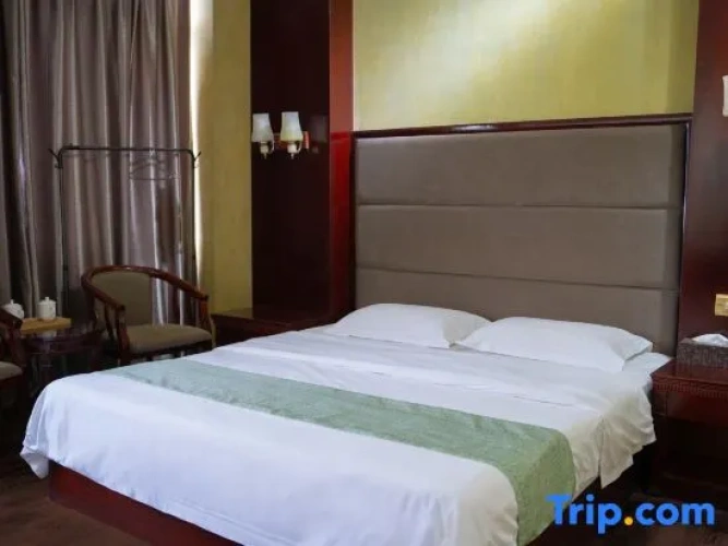 Quadruple Suite