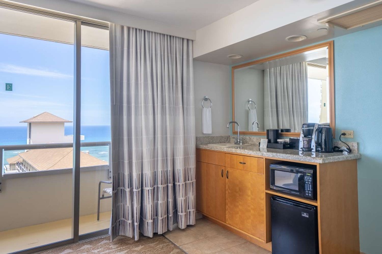 Embassy Suites by Hilton Waikiki Beach Walk photo 23