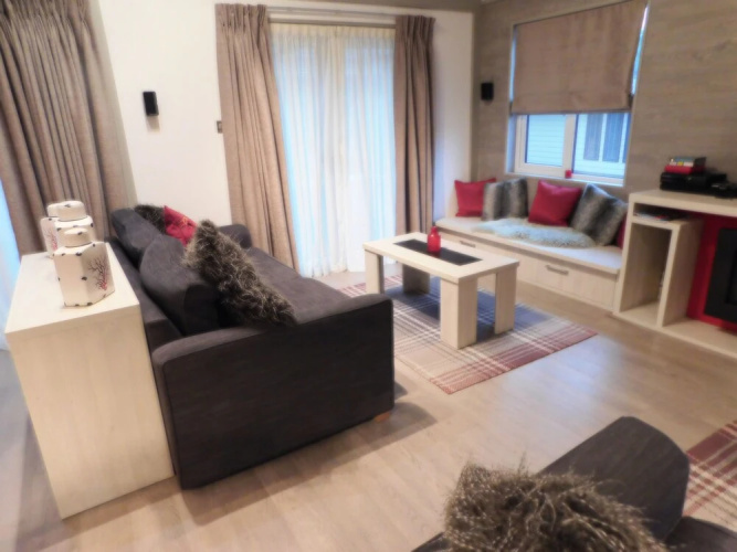Inviting 3-bed Lodge in Norfolk