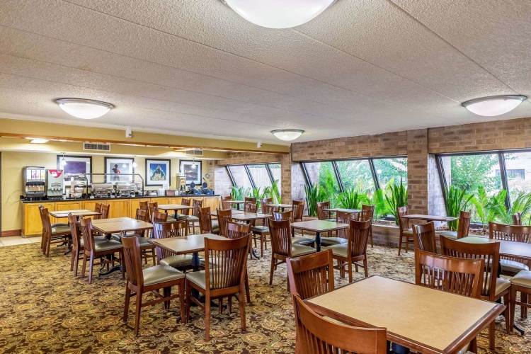Tulsa Square Hotel Central, I-44 By Oyo photo 14