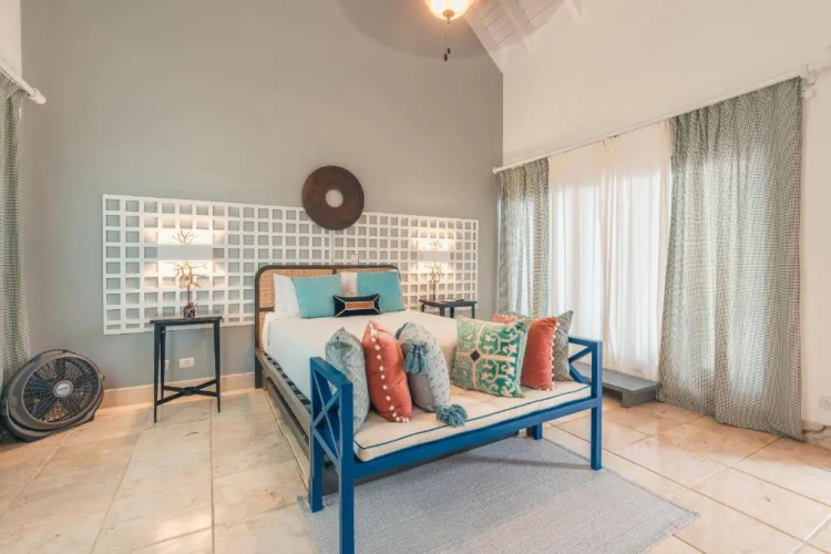 Magnificent Villa w Private Pool at Yarari
