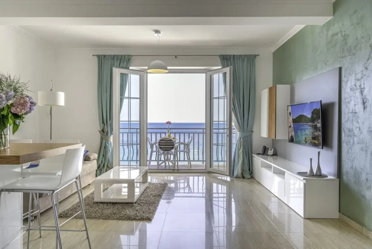 1 Bedroom Comfort Apartment with balcony and with sea view