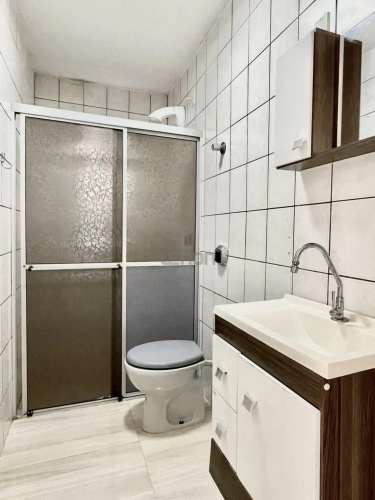 026 - Lindo Residencial com Piscina e Jacuzzi em Bombas