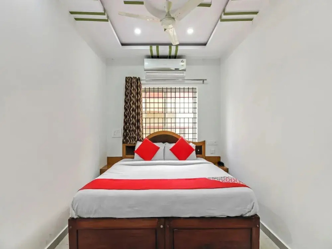 Yesh Comforts By OYO Rooms