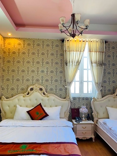 Premium Quadruple room with view