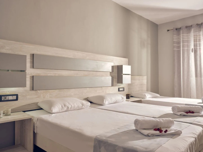 Savvas De Val Hotel