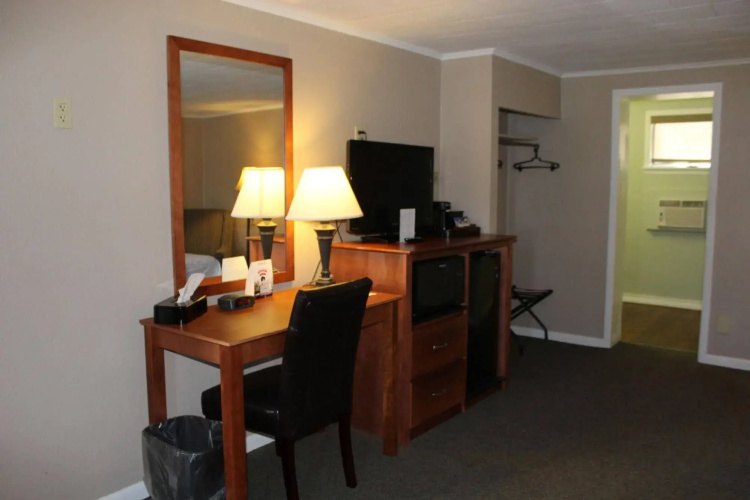 The Canyon Motel