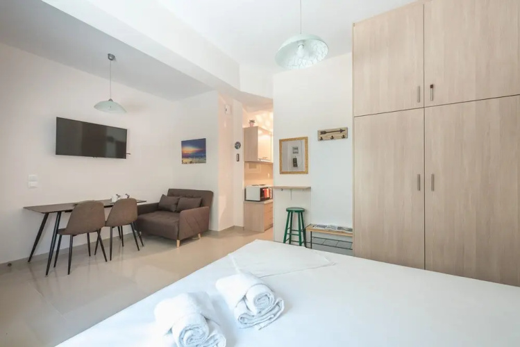 Cozy Acropolis Studio by CloudKeys
