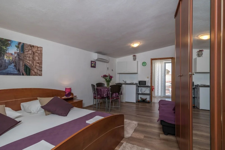 Apartments Mare
