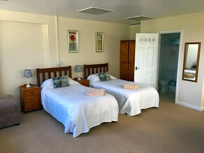 Whiteshoots Cottage