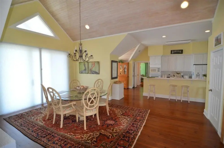 Daniel 7 Bedroom Home