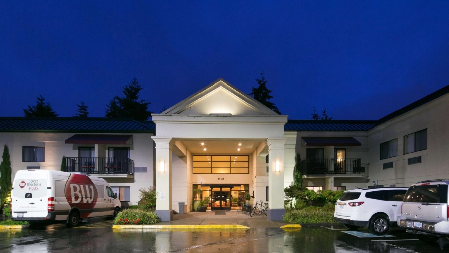 Double Suite with balcony and with golf view