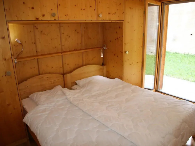 Authentic Apartment With Mountain Views