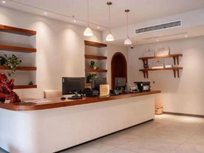 Fengqi City Hotel
