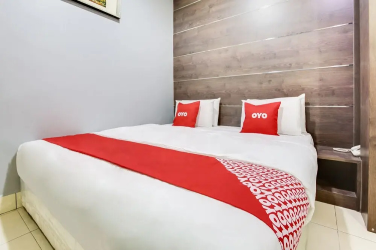 Oyo 89593 Ct Hotel