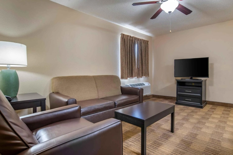 2 Bedrooms Double Suite
