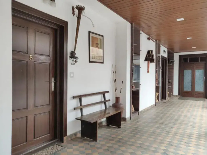 Mudra midtown rooms and suites